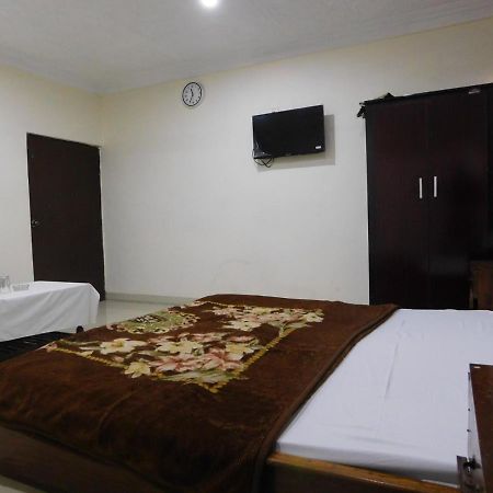 Hotel Humera Бахавалпур Екстериор снимка